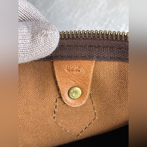 Louis Vuitton Speedy 35 Monogram (1982) - Picture 6 of 16